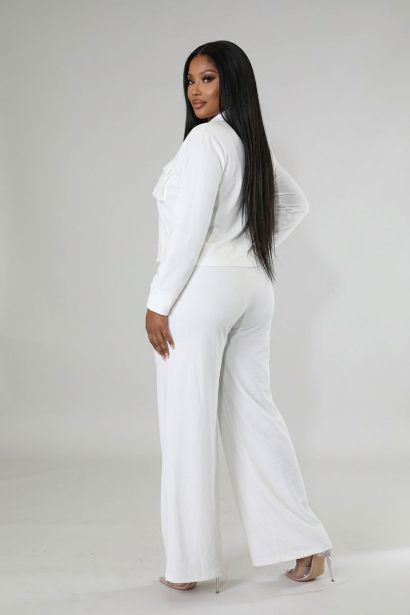 White Zip Crop &
Wide-Leg Pants Set