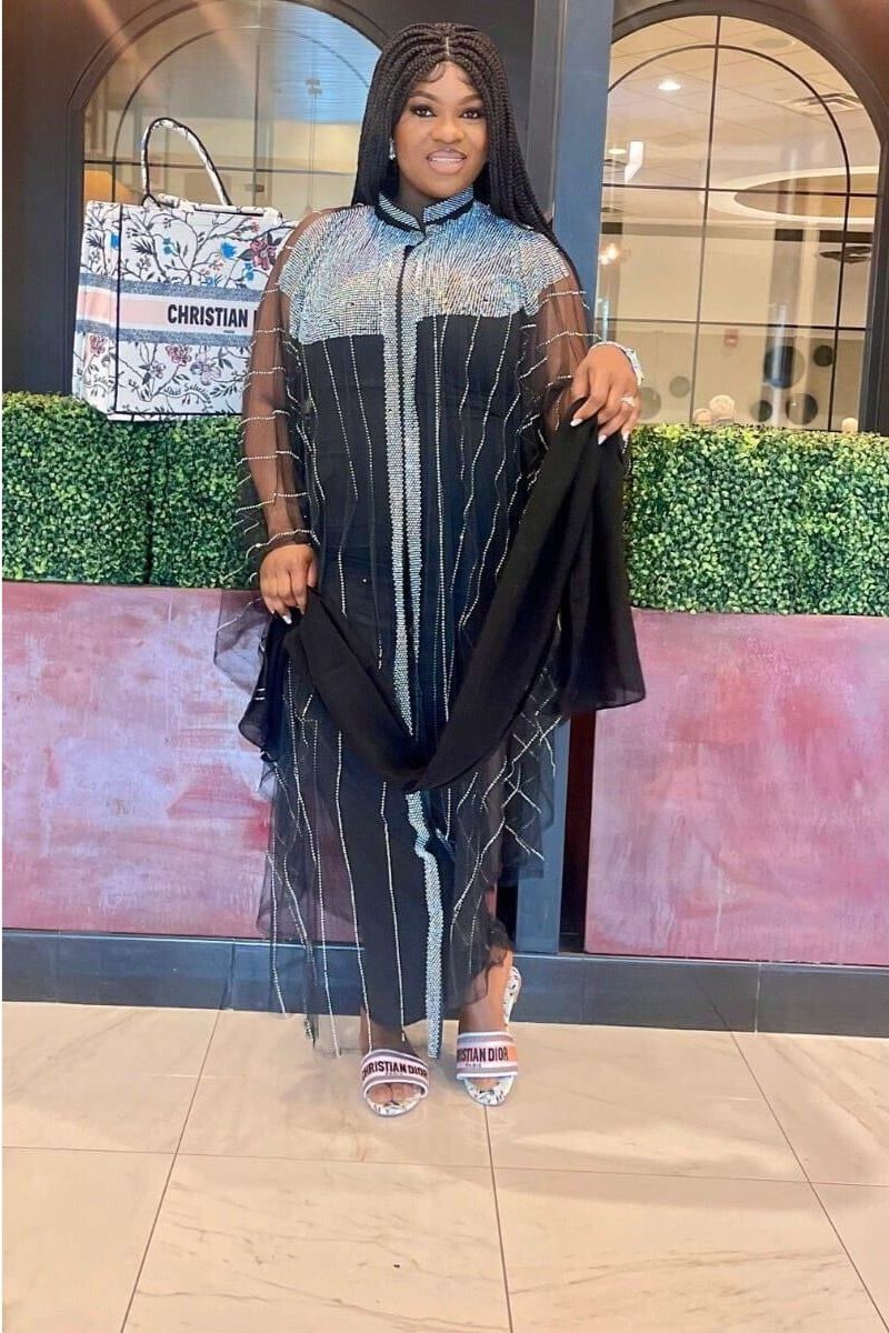 Delicate Beaded Abaya: The Epitome of Elegance